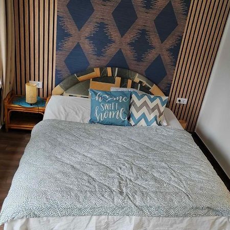 2 Rooms Retro Guesthouse In A Silent Garden Вечеш Экстерьер фото