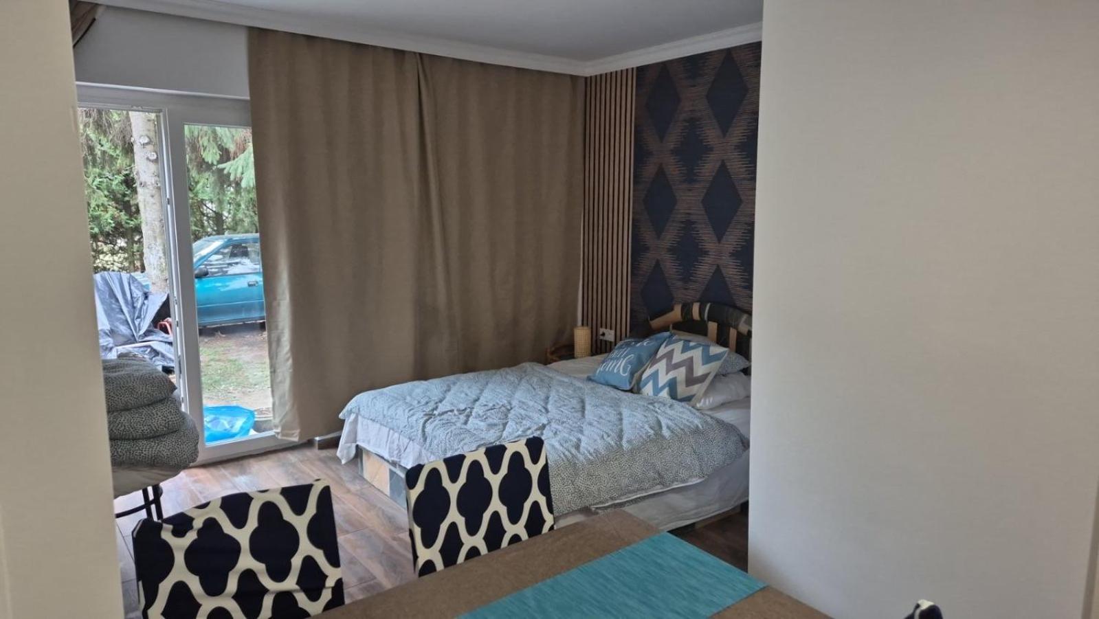 2 Rooms Retro Guesthouse In A Silent Garden Вечеш Экстерьер фото
