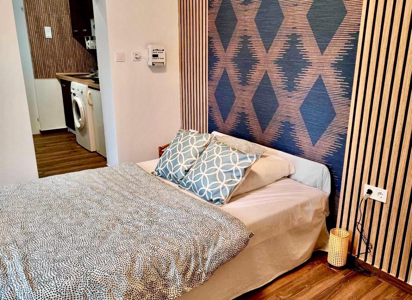 2 Rooms Retro Guesthouse In A Silent Garden Вечеш Экстерьер фото